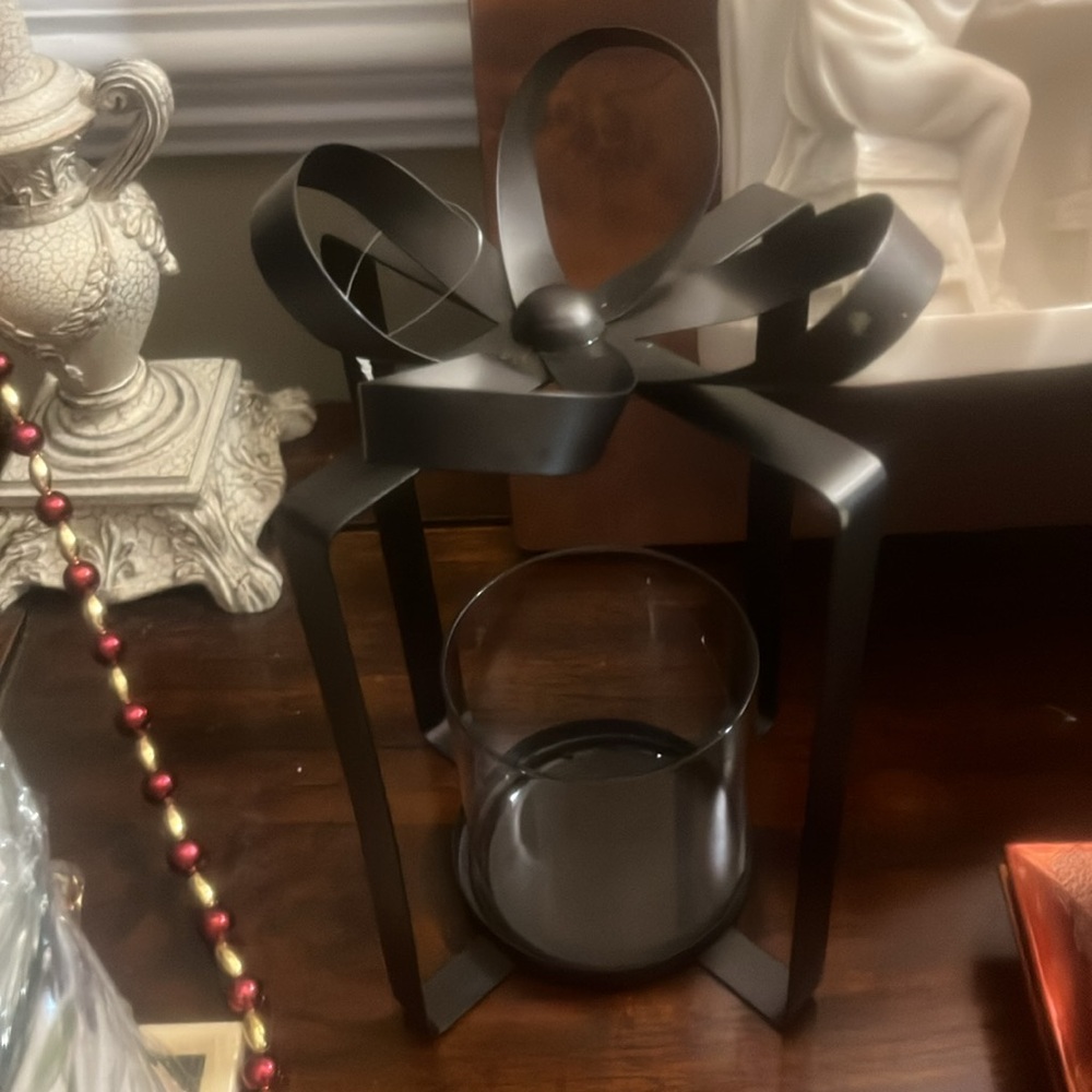 Bow Candle Holder